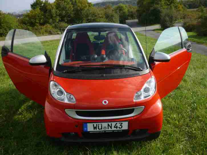 Wunderschöner SMART fortwo Coupe PASSION 34.000 km 71 PS wie neu !