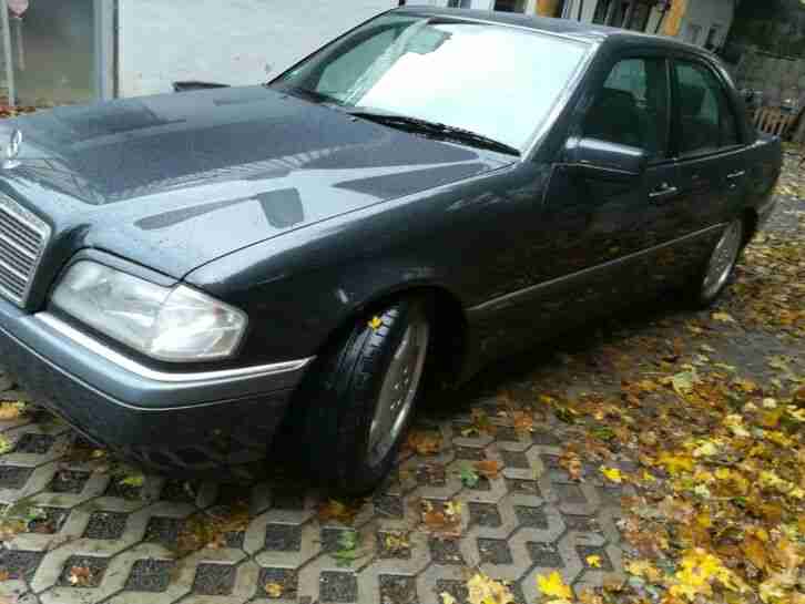 Youngtimer im Sammlerzustand Mercedes Benz C180 1 Vorbesitzer TÜV neu
