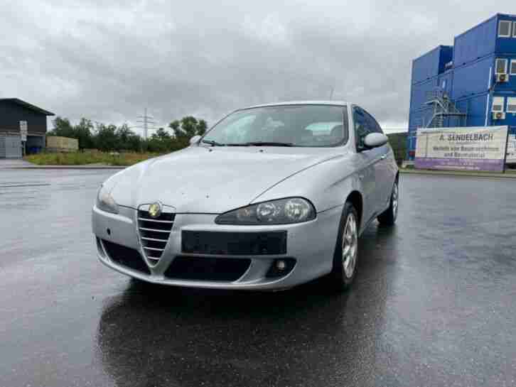 Alfa Romeo 147 mit über 1 Jahr Tüv 1,6 120Ps