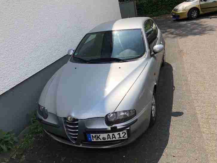 alfa romeo 147 mit leichtem Motorschaden