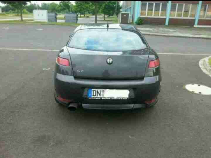 alfa romeo gt 2.0