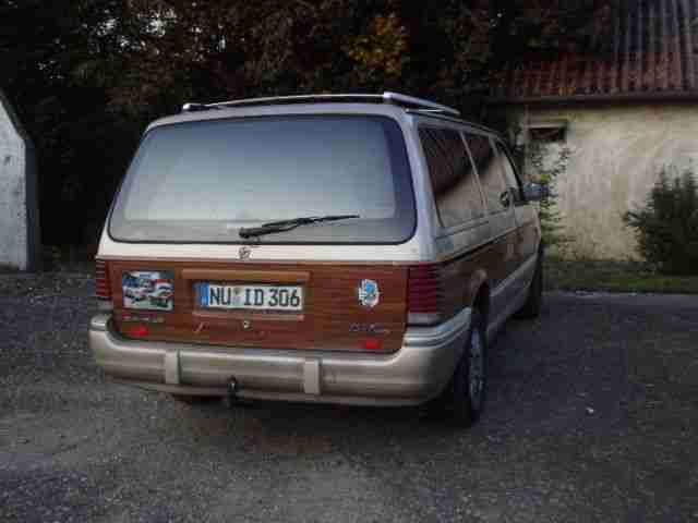 Chrysler voyager town