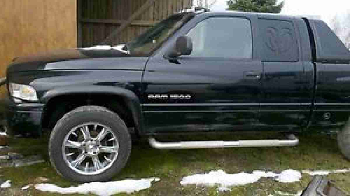 dodge ram 1500 limit edition 5,9 small block show car