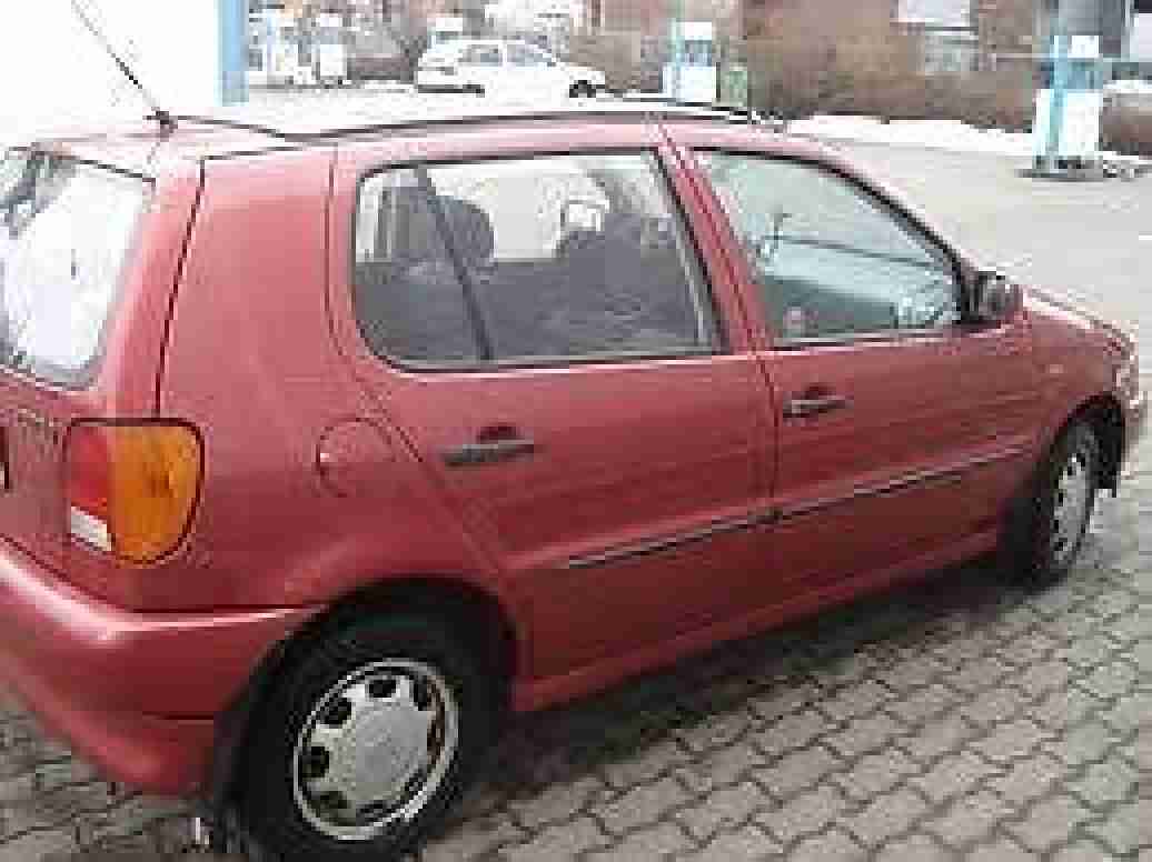 einen VW Polo zu verkauf in Rot