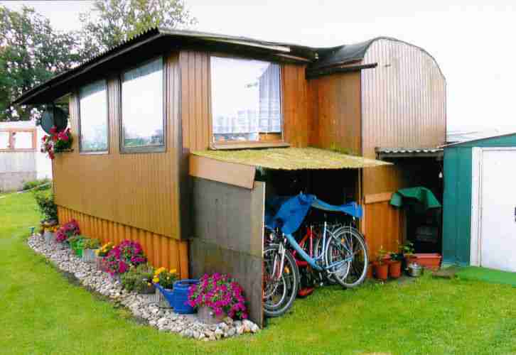 fester Wohnwagen direkt an der Müritz