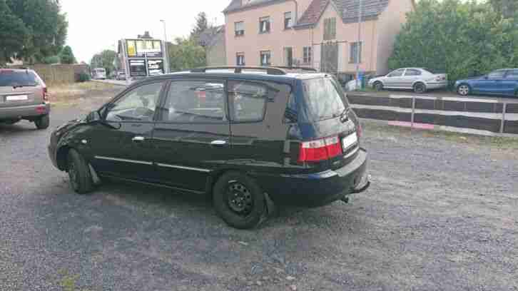 kia carens