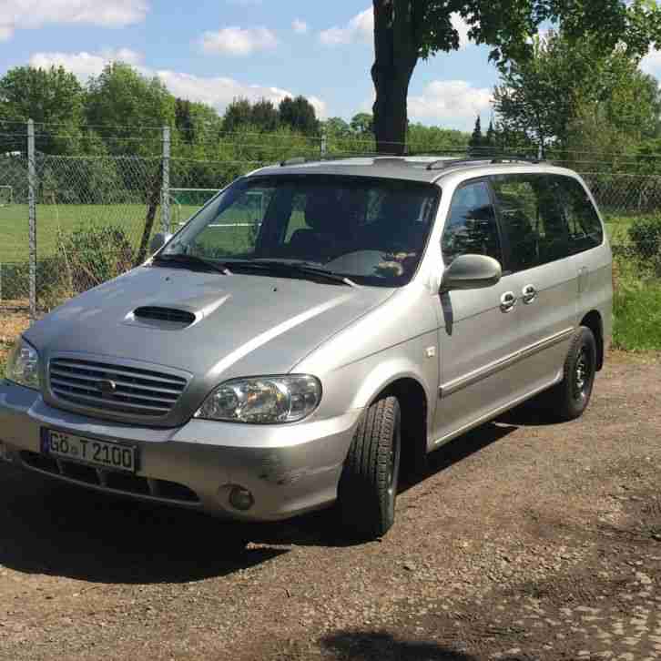 kia Carnival