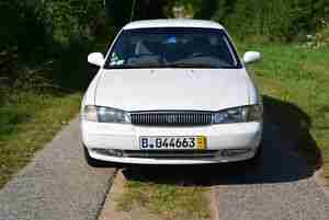 clarus GC weiß coole Form Gebrauchsauto kein