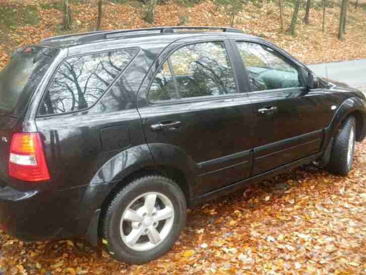 Kia Sorento JC 2,5 Crdi reparaturbedürftig Tüv 12/2021 EZ 12/2006 div. Neuteile