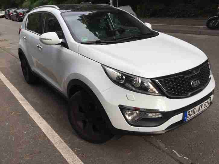 kia sportage 1.6Spirit 2WD ISG,viele Extras Panoramadach,Garantie,Inspektion Neu
