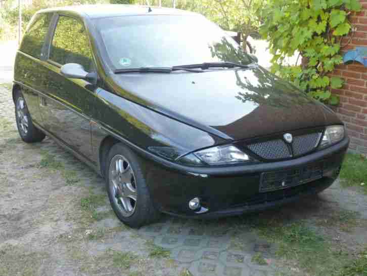 lancia Y Elefantino in schwarz