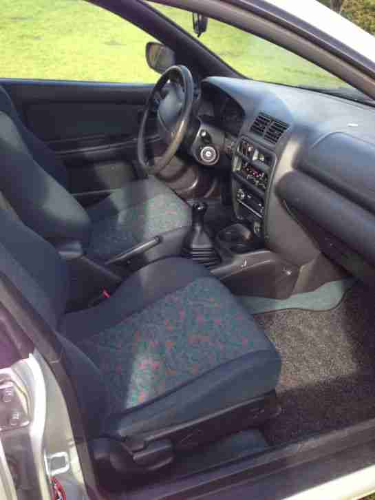 mazda 323f