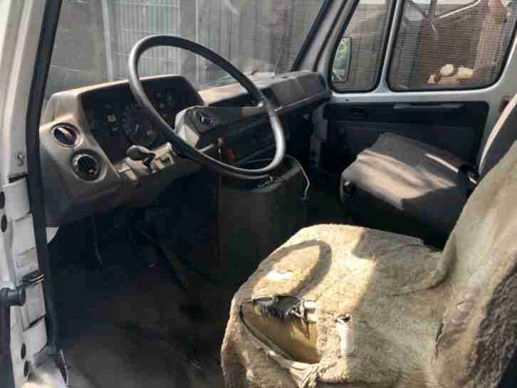 Mercedes 208 D T1 Pritsche