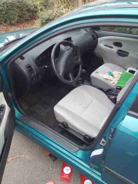 mitsubishi Carisma 1600