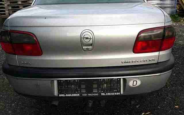 opel omega