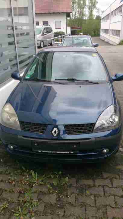 renault clio blau original 138 000 km