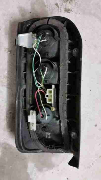 Toyota Hiace Rückleuchte Rechts Baureihe von 1989 bis 1995