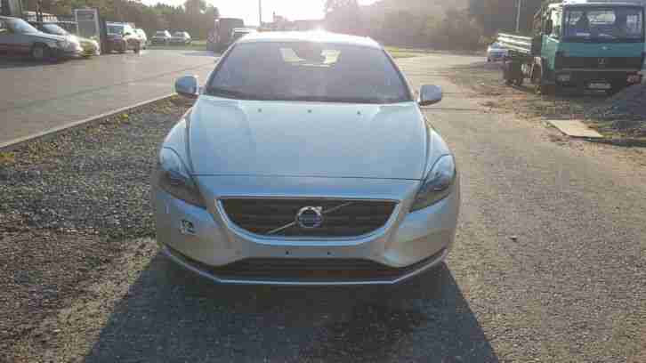 Volvo V40 Ocean Race,NAVI,KLIMA,LEDER,TEMPOMAT,ALU